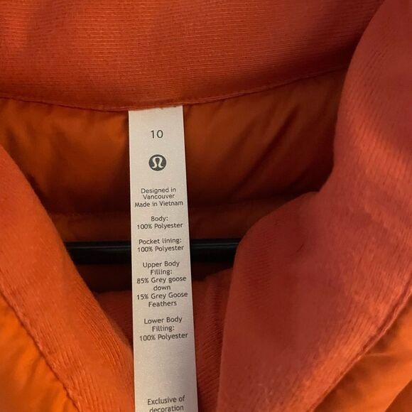 Lululemon Lightweight Vest - Picture 4 of 13